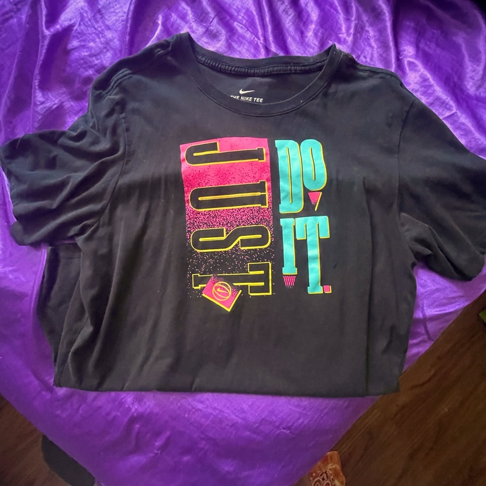 Nike tee shirt